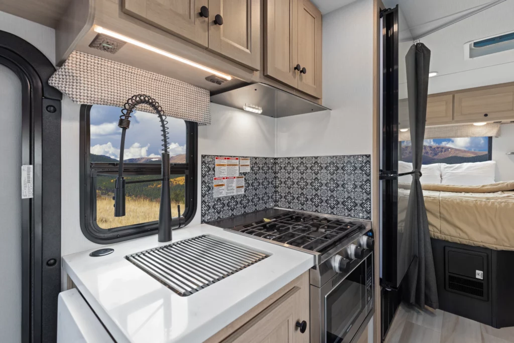 Compact Motorhome ft