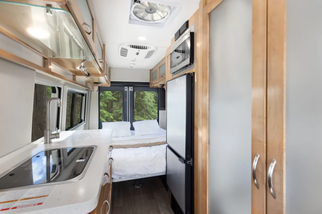 Deluxe Van Camper ft